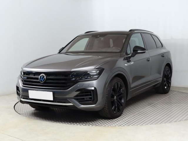 Volkswagen Touareg  3.0 TDI R-Line