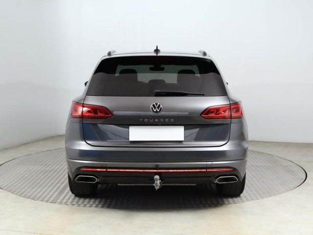 Volkswagen Touareg  3.0 TDI R-Line