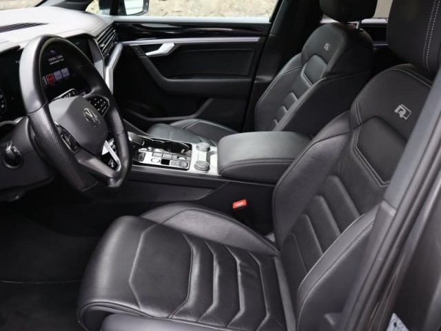 Volkswagen Touareg  3.0 TDI R-Line