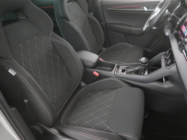 Škoda Karoq  1.5 TSI Sportline