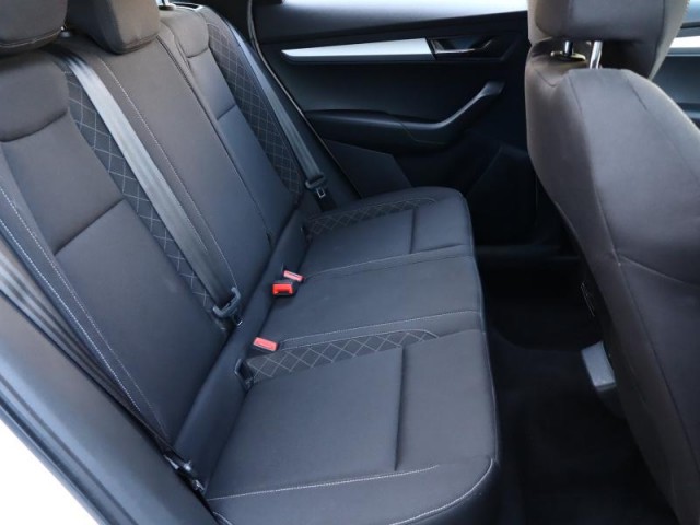 Škoda Karoq  1.6 TDI Ambition