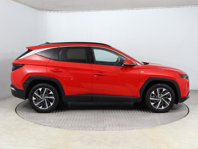 Hyundai Tucson  1.6 T-GDI 48V MHEV 