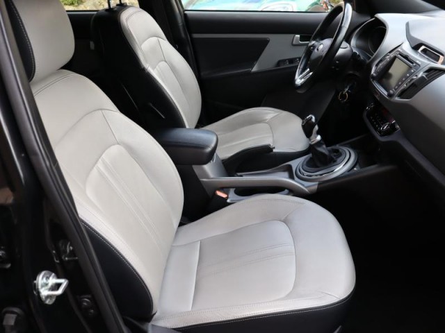 Kia Sportage  1.7 CRDi 