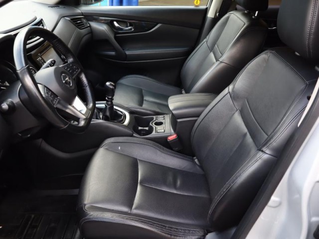 Nissan X-Trail  1.6 DIG-T Tekna