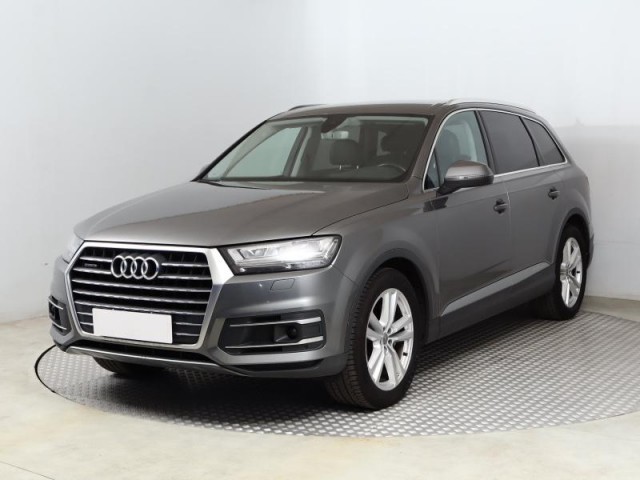 Audi Q7  3.0 TDI 