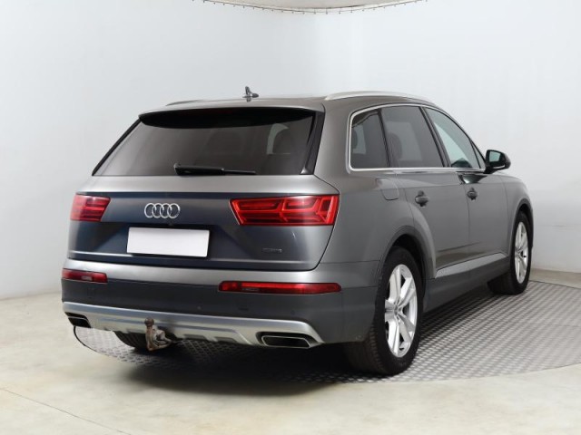 Audi Q7  3.0 TDI 