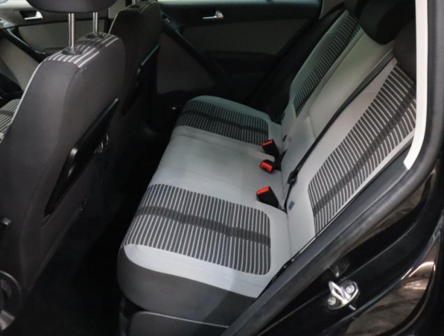 Volkswagen Tiguan  2.0 TDI 