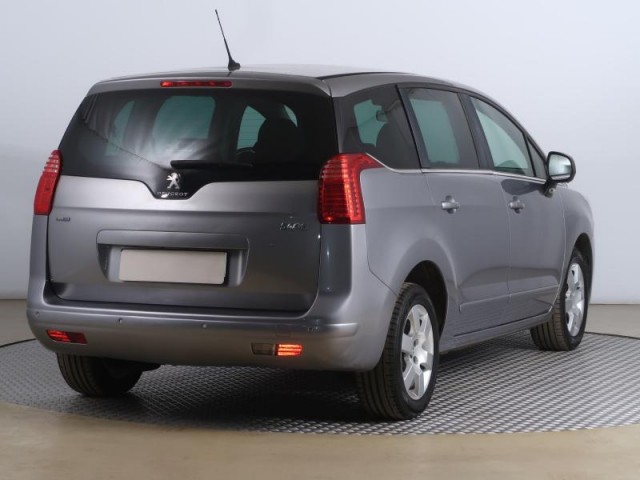 Peugeot 5008  1.6 BlueHDi 
