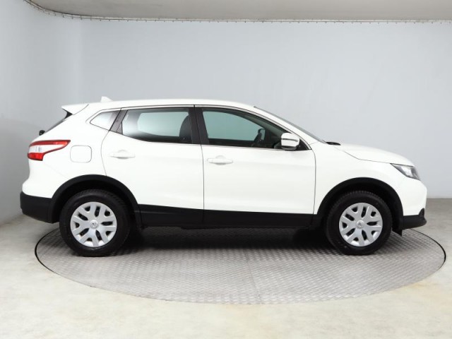 Nissan Qashqai  1.2 DIG-T 
