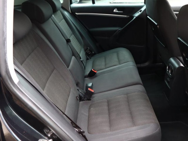 Volkswagen Tiguan  2.0 TDI 