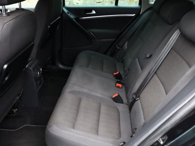 Volkswagen Tiguan  2.0 TDI 