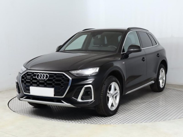 Audi Q5  40 TDI S line
