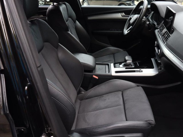 Audi Q5  40 TDI S line