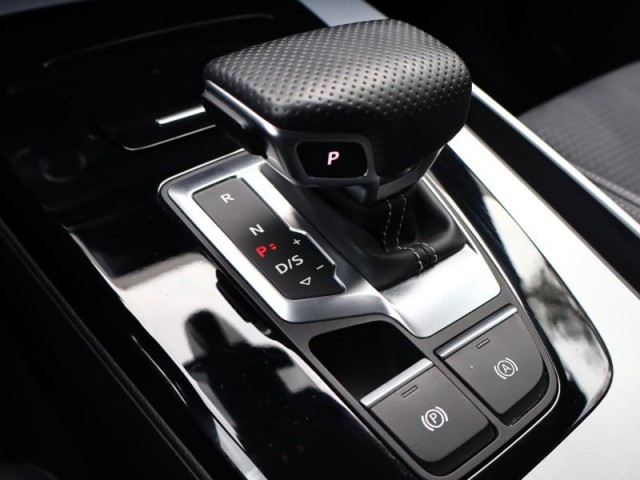 Audi Q5  40 TDI S line