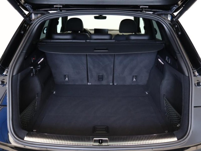 Audi Q5  40 TDI S line