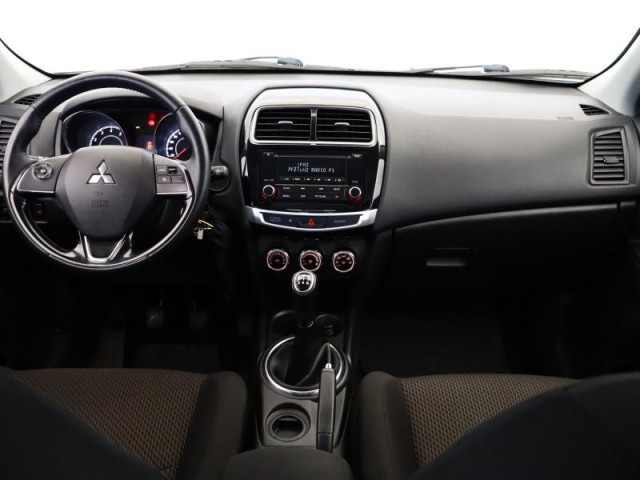 Mitsubishi ASX  1.6 MIVEC 