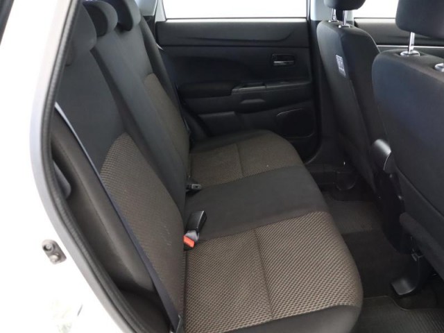 Mitsubishi ASX  1.6 MIVEC 