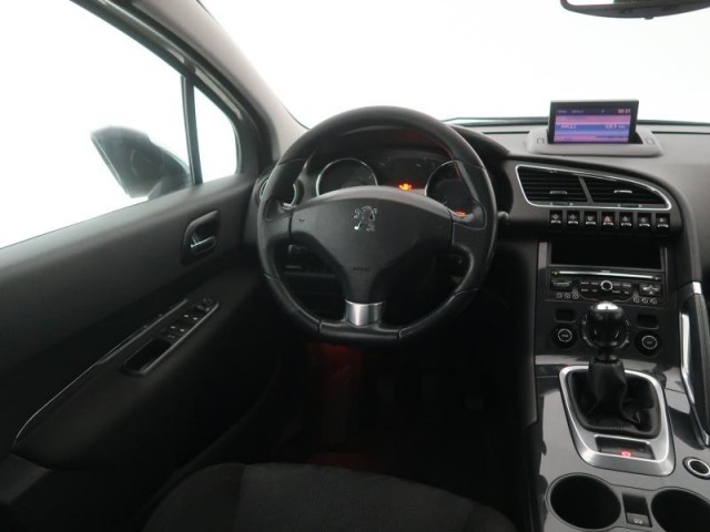 Peugeot 3008  1.6 HDi 