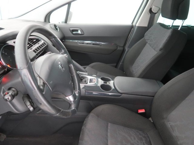 Peugeot 3008  1.6 HDi 