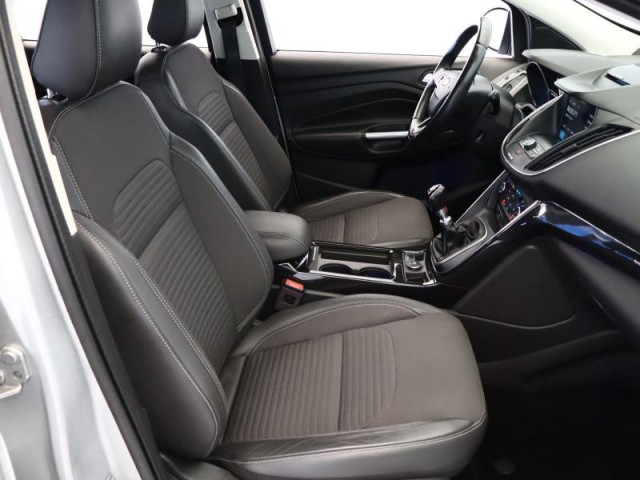 Ford Kuga  1.5 EcoBoost 