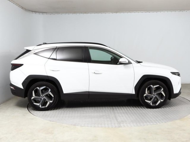 Hyundai Tucson  1.6 T-GDI HEV 