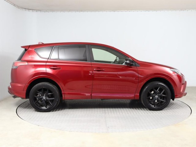 Toyota RAV 4  2.0 VVT-i Selection