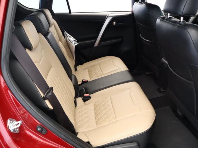 Toyota RAV 4  2.0 VVT-i Selection