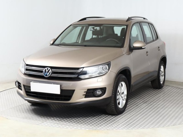 Volkswagen Tiguan  2.0 TDI 