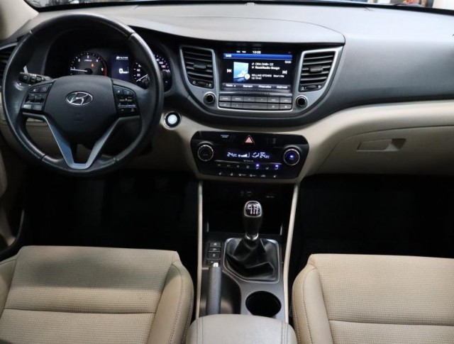 Hyundai Tucson  2.0 CRDi Trend