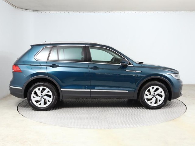Volkswagen Tiguan  2.0 TDI 