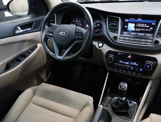 Hyundai Tucson  2.0 CRDi Trend