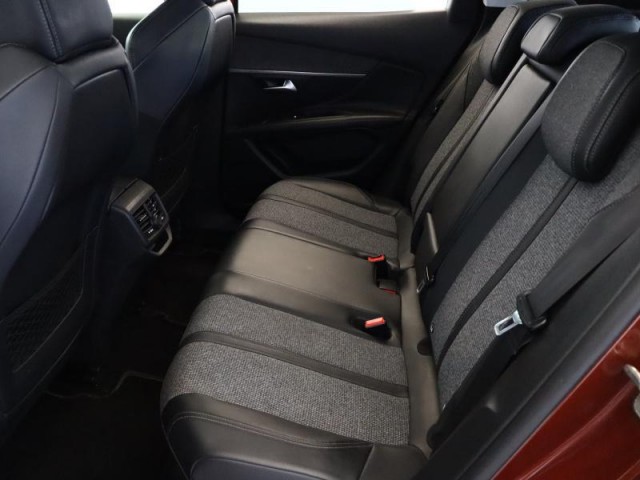 Peugeot 3008  1.6 BlueHDi 