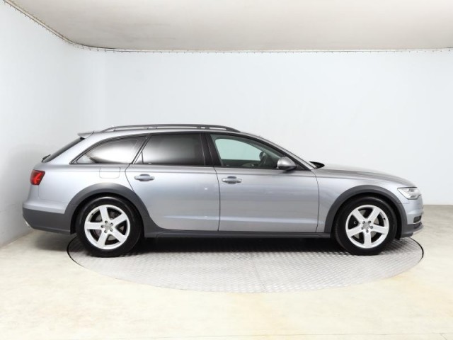 Audi A6 Allroad  3.0 TDI 
