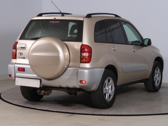 Toyota RAV 4  2.0 VVT-i 