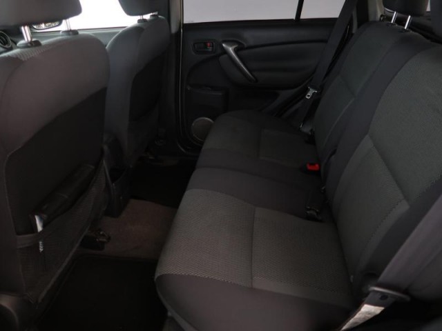 Toyota RAV 4  2.0 VVT-i 