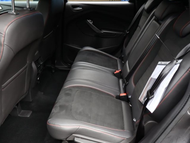 Ford Kuga  2.0 TDCi ST-Line