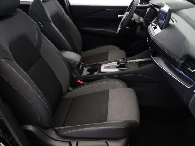 Nissan Qashqai  1.3 DIG-T MHEV Tekna