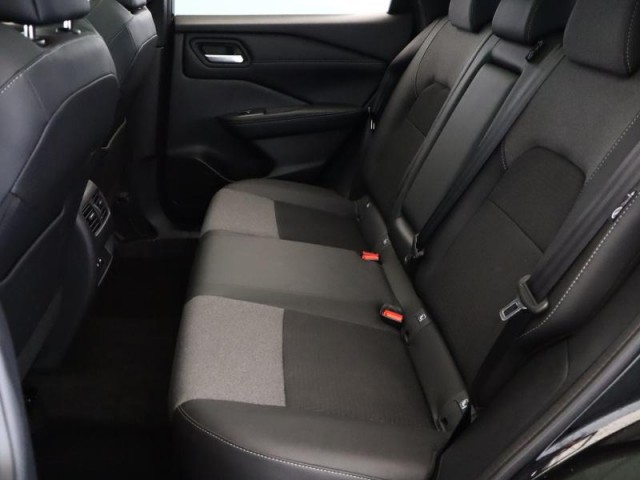 Nissan Qashqai  1.3 DIG-T MHEV Tekna