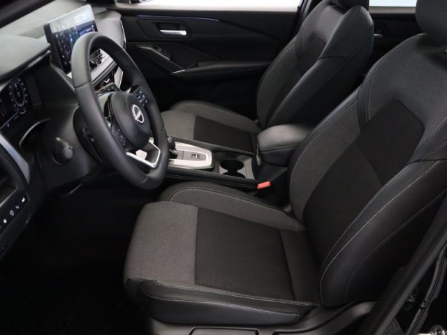 Nissan Qashqai  1.3 DIG-T MHEV Tekna