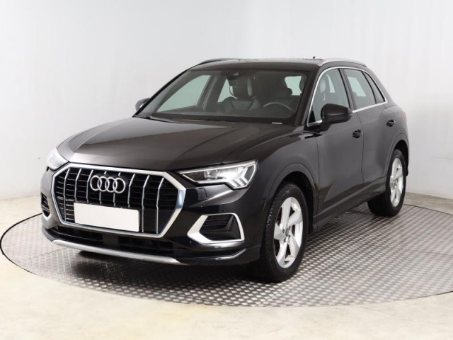 Audi Q3  35 TFSI S line