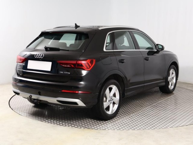 Audi Q3  35 TFSI S line
