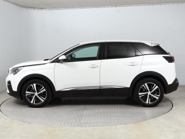 Peugeot 3008  1.2 PureTech Allure