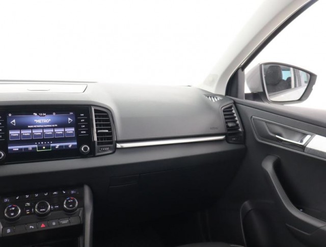 Škoda Karoq  1.5 TSI Fresh