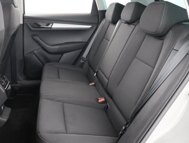 Škoda Karoq  1.5 TSI Fresh