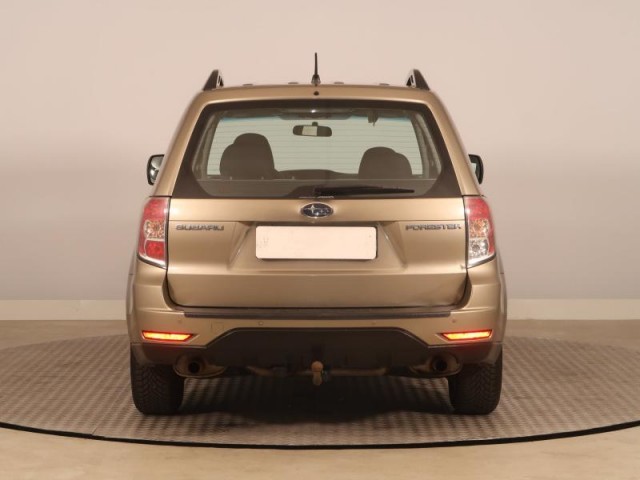 Subaru Forester  2.0 X 