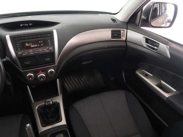 Subaru Forester  2.0 X 