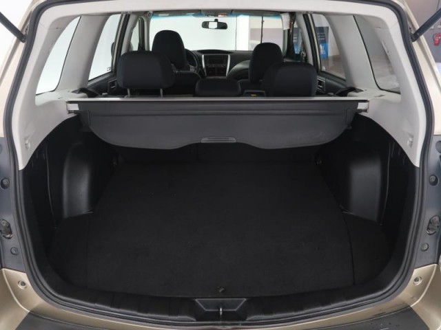 Subaru Forester  2.0 X 