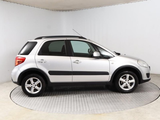 Suzuki SX4  1.6 VVT 