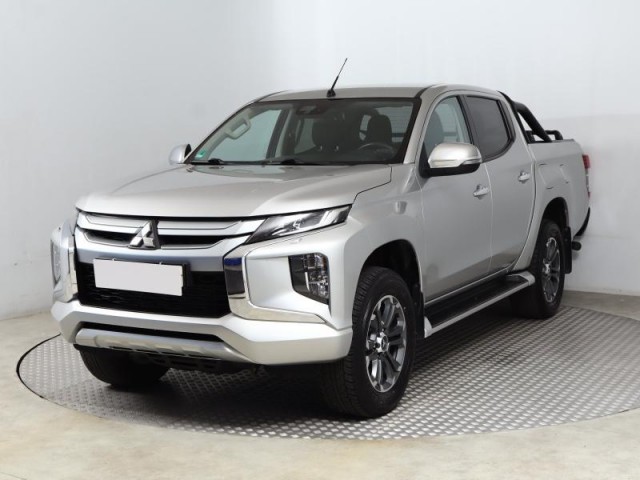 Mitsubishi L200  2.2 DI-D 
