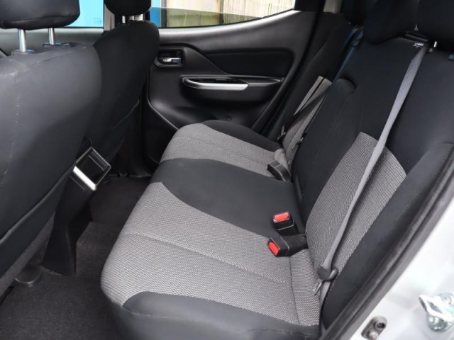 Mitsubishi L200  2.2 DI-D 